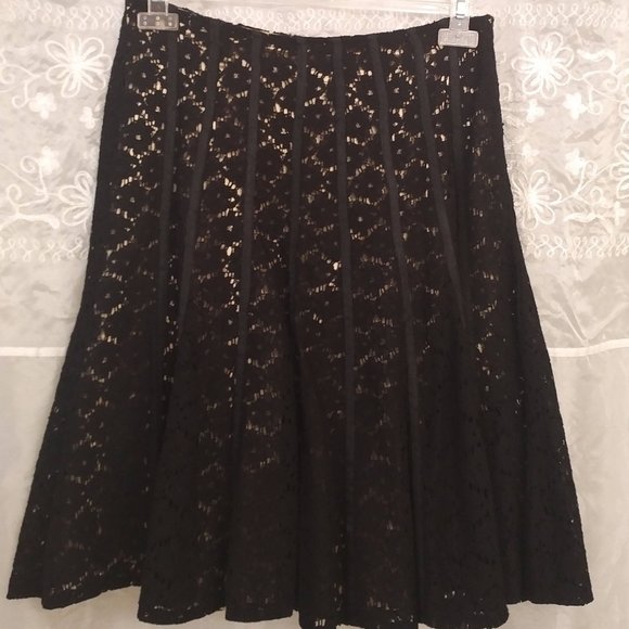 NWOT Femme de Carriere Black & Gold Lace Skirt, Fit & Flare, S - Picture 1 of 8